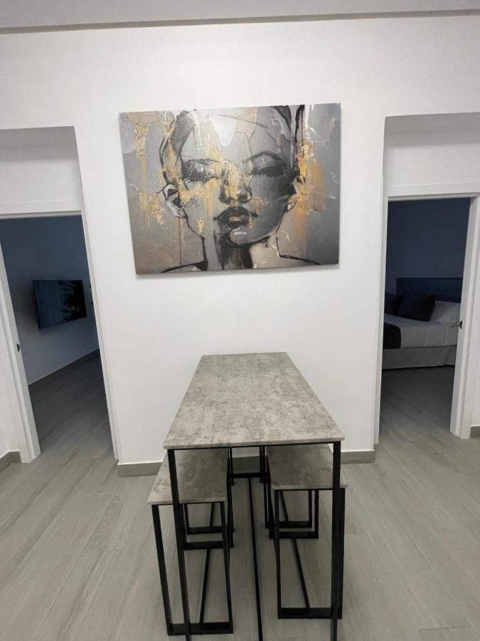 Suara Apartamentos 1 Madrid Luaran gambar