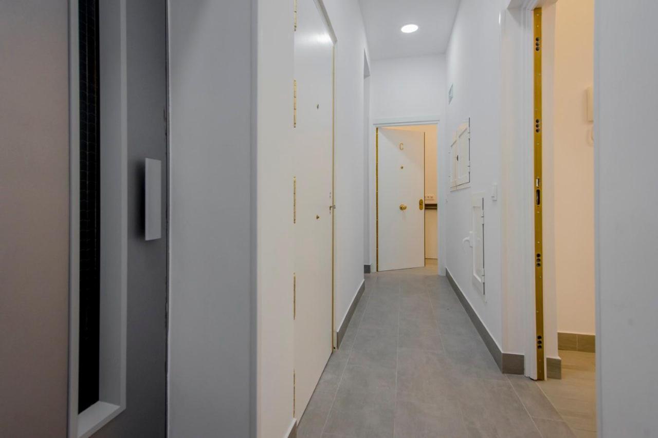 Suara Apartamentos 1 Madrid Luaran gambar