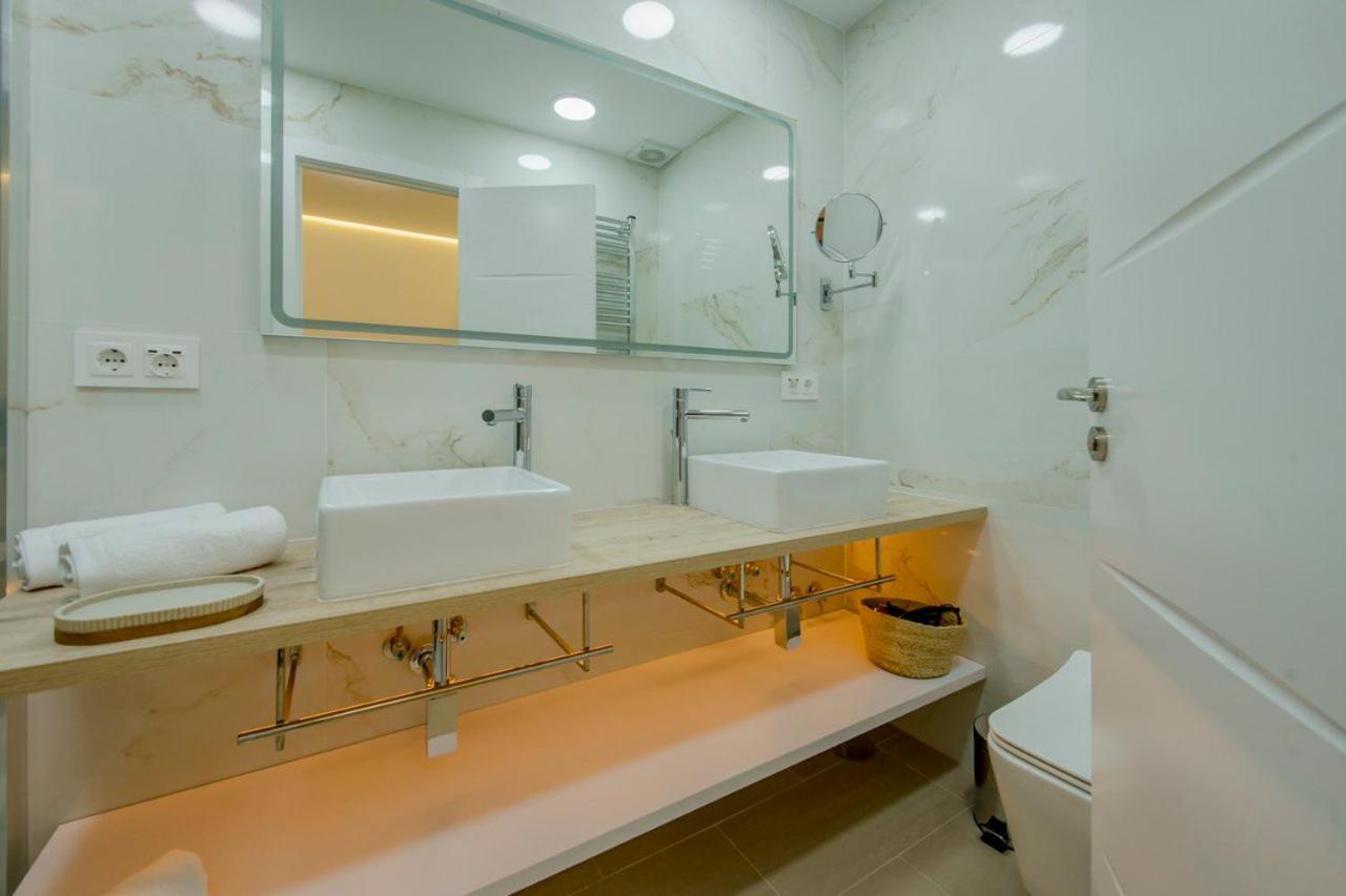 Suara Apartamentos 1 Madrid Luaran gambar